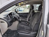 Used 2019 Dodge Grand Caravan SE image 2