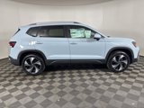 New 2025 Volkswagen Taos SE image 2