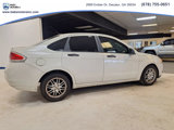 Used 2009 Ford Focus SE image 2