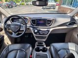 Used 2017 Chrysler Pacifica Touring-L Plus image 3