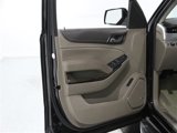 Used 2017 GMC Yukon SLT w/ Premium Edition image 4