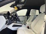 Used 2025 Porsche Macan image 5