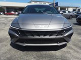 Used 2024 Hyundai Elantra SEL image 3
