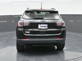 Used 2018 Jeep Compass Altitude image 2