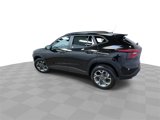 Used 2025 Chevrolet Trax LT w/ Driver Confidence Package image 6