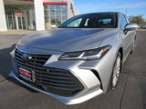 Used 2022 Toyota Avalon Limited image 2