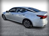 Used 2024 Nissan Altima 2.5 SV image 5