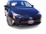 Used 2018 Toyota Prius Three Touring image 2