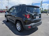Used 2015 Jeep Renegade Latitude image 5