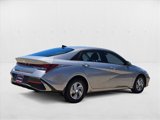 New 2025 Hyundai Elantra SE image 2