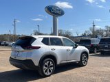 Used 2023 Nissan Rogue SV image 5