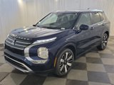 New 2025 Mitsubishi Outlander SE image 2
