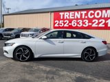 Used 2018 Honda Accord Sport image 2