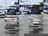 Used 2014 Chrysler Town & Country Touring image 5