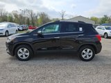 Used 2020 Chevrolet Trax LT w/ LT Convenience Package image 2