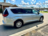 Used 2017 Chrysler Pacifica Touring Plus image 4