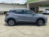 Used 2021 Nissan Kicks SV image 2