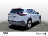 Used 2022 Nissan Rogue SV image 2