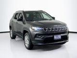 Used 2022 Jeep Compass Latitude image 3
