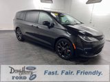 Used 2019 Chrysler Pacifica Touring Plus w/ S Appearance Package image 3
