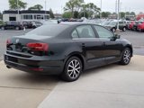 Used 2017 Volkswagen Jetta SE image 5