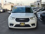 Used 2023 Chrysler Pacifica Touring-L image 2