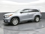 Used 2015 Toyota Highlander LE image 3