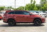 Used 2019 Toyota Highlander SE image 4