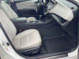 Used 2018 Toyota Avalon Limited image 5