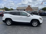Used 2022 GMC Terrain SLE w/ Driver Convenience Package image 2