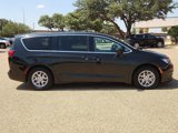 Used 2023 Chrysler Voyager LX image 5