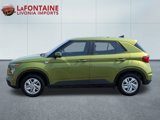 Used 2022 Hyundai Venue SE image 2
