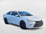 Used 2016 Toyota Camry LE image 3