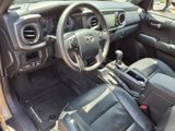 Used 2017 Toyota Tacoma TRD Off-Road image 3