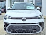 New 2025 Volkswagen Taos SE image 2