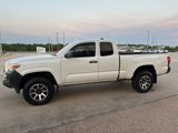 Used 2020 Toyota Tacoma SR image 4