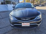 Used 2017 Chrysler 200 Limited Platinum image 2