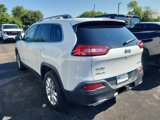 Used 2017 Jeep Cherokee Limited w/ Luxury Group image 4