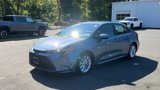 Certified 2022 Toyota Corolla LE image 3
