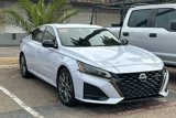 Used 2024 Nissan Altima 2.0 SR image 2