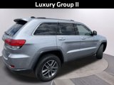 Used 2019 Jeep Grand Cherokee Limited w/ Luxury Group II image 3