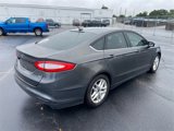 Used 2016 Ford Fusion SE image 4