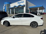 Used 2022 Kia Forte LXS image 2