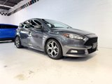 Used 2016 Ford Focus ST image 2