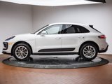 Certified 2024 Porsche Macan image 2
