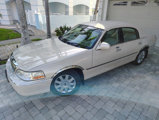 Used 2003 Lincoln Town Car Cartier image 4
