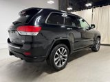 Used 2017 Jeep Grand Cherokee Overland w/ Jeep Active Safety Group image 4