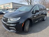 Certified 2021 Chrysler Pacifica Touring-L image 3