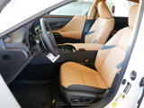 New 2025 Lexus ES 300h w/ Premium Package image 2