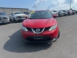 Used 2017 Nissan Rogue Sport SV image 2